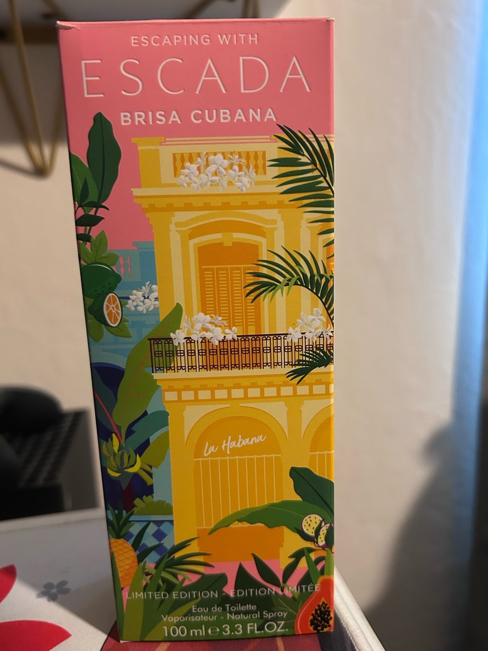 Escada Brisa Cubana